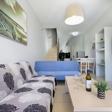 Lia Apartment Platanés Esterno foto